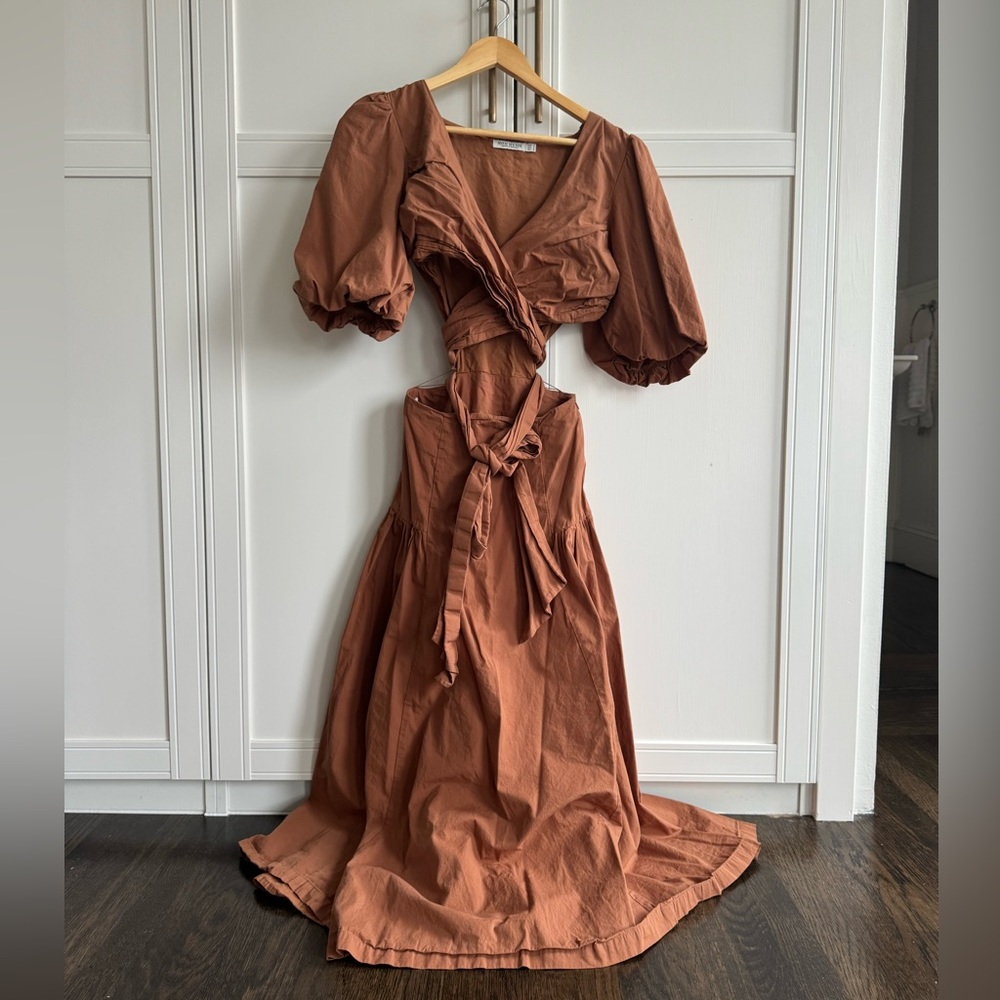 Mon Renn dress, two parts, size 6/runs small